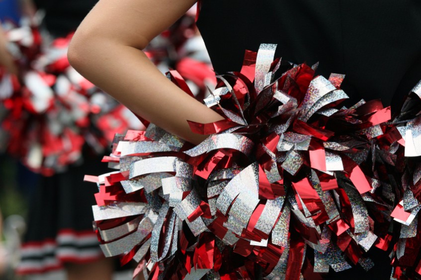 Cheerleaders pom pom