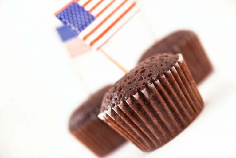 Chocolate cakes with the American flag sticking out of them